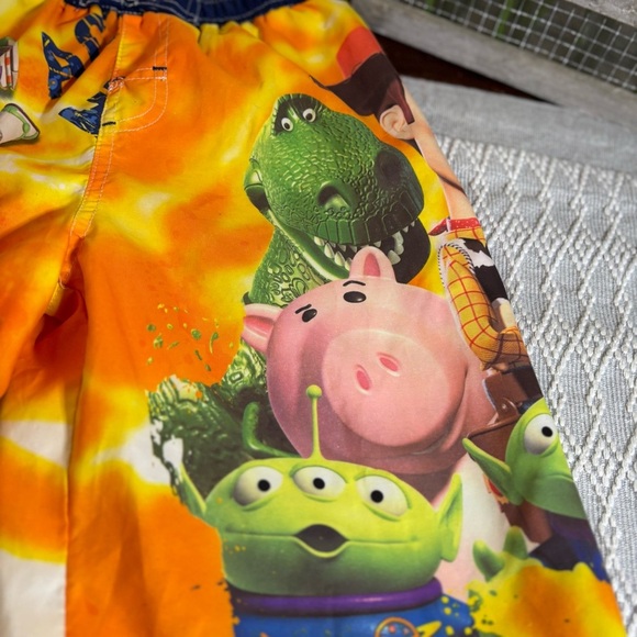 Disney Toy Story 3 Boys Swim Trunks. Size 6/7. Multi-color. Easy pull-on. - Picture 4 of 9